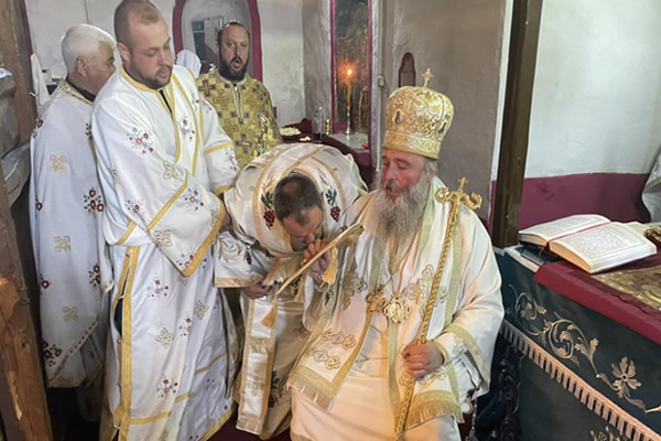 Прослава на Петровден и ракополагање во Делчевско-каменичката епархија